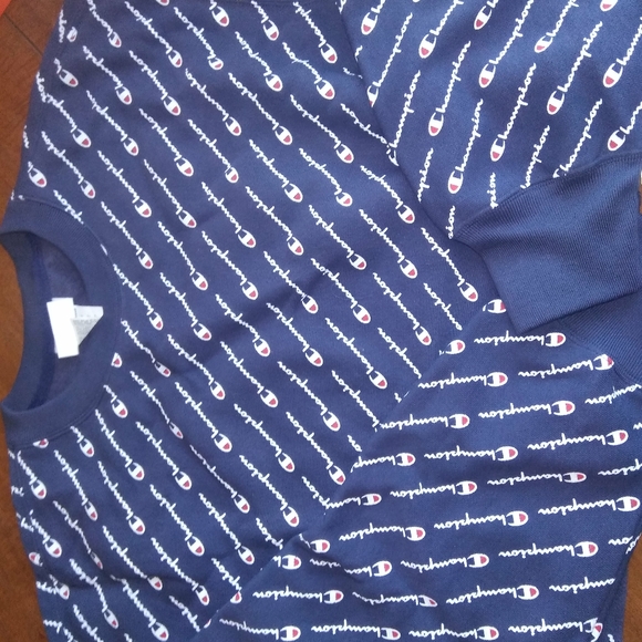 Champion Crop Top - Picture 1 of 4